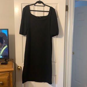 Black Puff Sleeve MIDI